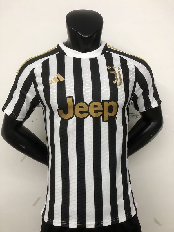 2324 Juventus black and white